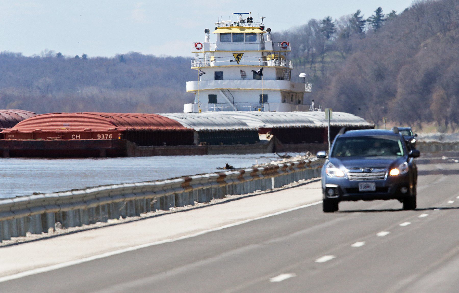 Rising Waters keep the St. Louis area alert